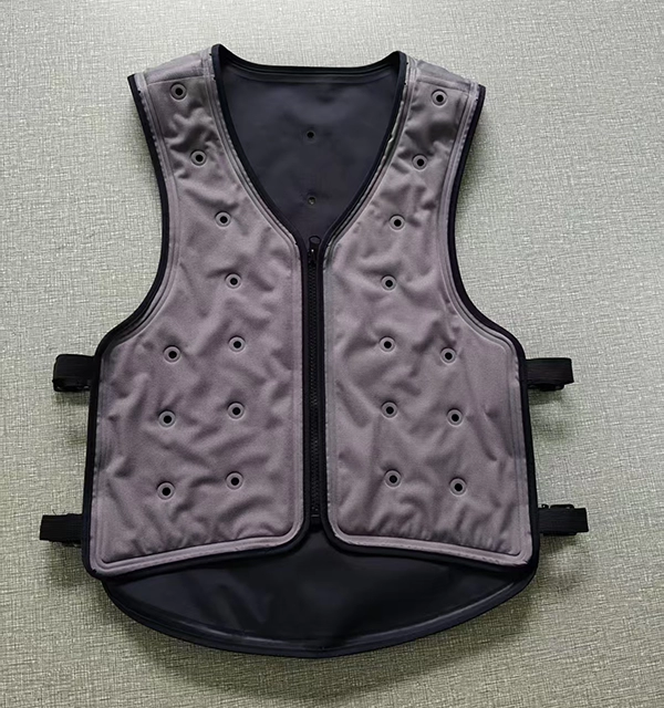 Welche K&uuml;hlkleidung eignet sich am besten f&uuml;r Werkst&auml;tten mit hohen Temperaturen?